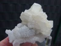 Mineralien : Calcit - fluorizierend auf Quarz von Taolin , China Hessen - Biebertal Vorschau
