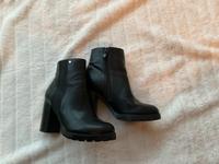 Buffalo Stiefeletten Plateau Gr 37 Nordrhein-Westfalen - Wiehl Vorschau