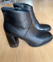 Wojas Stiefeletten Stiefel Ankle Boots Leder schwarz Gr. 39 Top! Hessen - Kriftel Vorschau