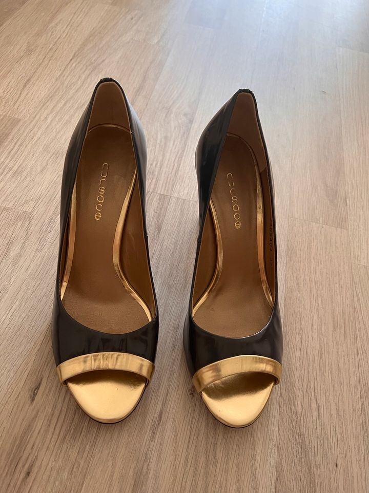 Elegante Pumps für Damen lila/gold in Berlin