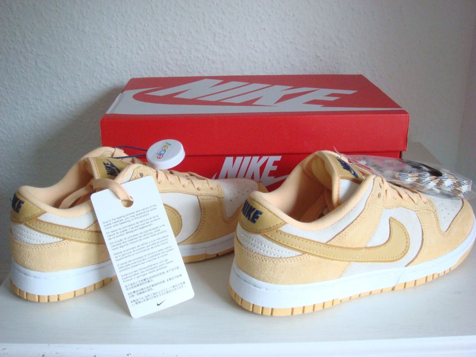 Nike Dunk Low LX Celestial Gold Suede EU 39 US(W) 8 Gelb Sail Bei in Kiel