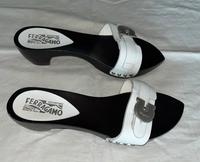Salvatore Ferragamo  Pantoletten Sandalen Gr.39 Köln - Porz Vorschau