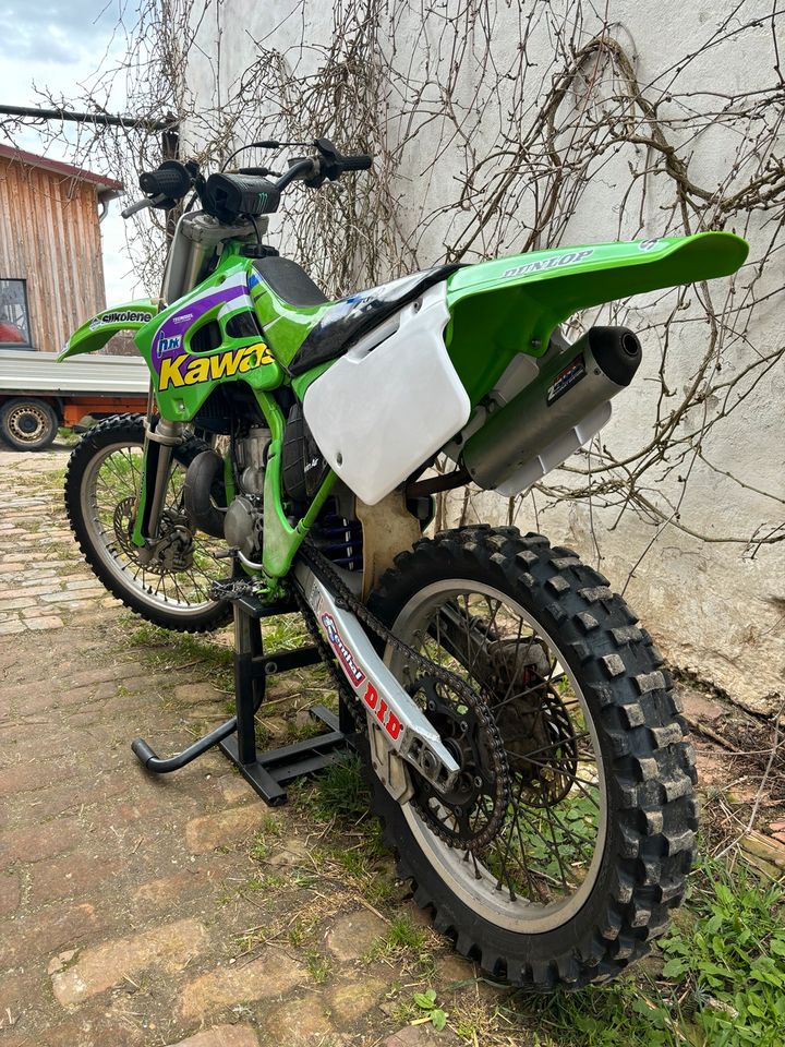 Kawasaki kx 250 top zustand und top preis nur 11std keine cr 125 in Mallersdorf-Pfaffenberg