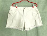 Clockhouse Damen High Waist Denim Shorts im Destroyed Look Gr. 44 Niedersachsen - Stadthagen Vorschau