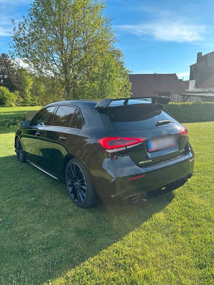 Mercedes-AMG A35 4MATIC AERO PANO in Au