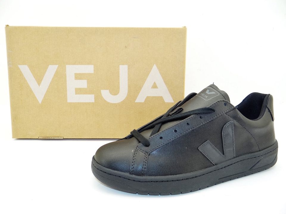 Veja URCA Vegan Sneaker Low Sport Lauf Schuhe Schwarz unisex 42 in Stadtallendorf