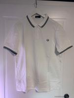 Fred Perry Poloshirt Weis/Grün XL Schleswig-Holstein - Alt Duvenstedt Vorschau