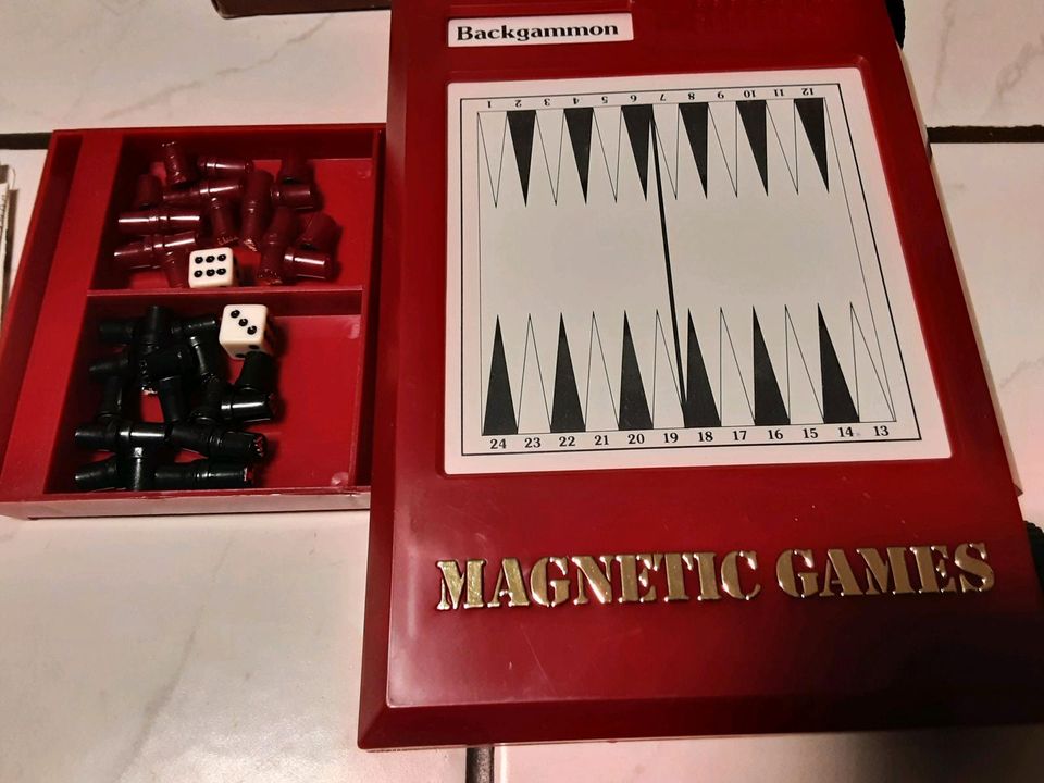 NEU Magnet Spiele Backgammon Schach Halma Dame Mühle Solitaire in Berlin