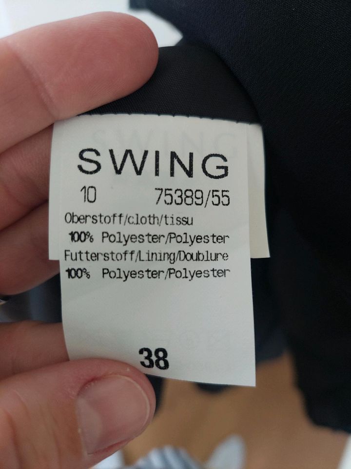 Schwarzes Neckholder-Kleid SWING Größe 38 in Ahrensburg