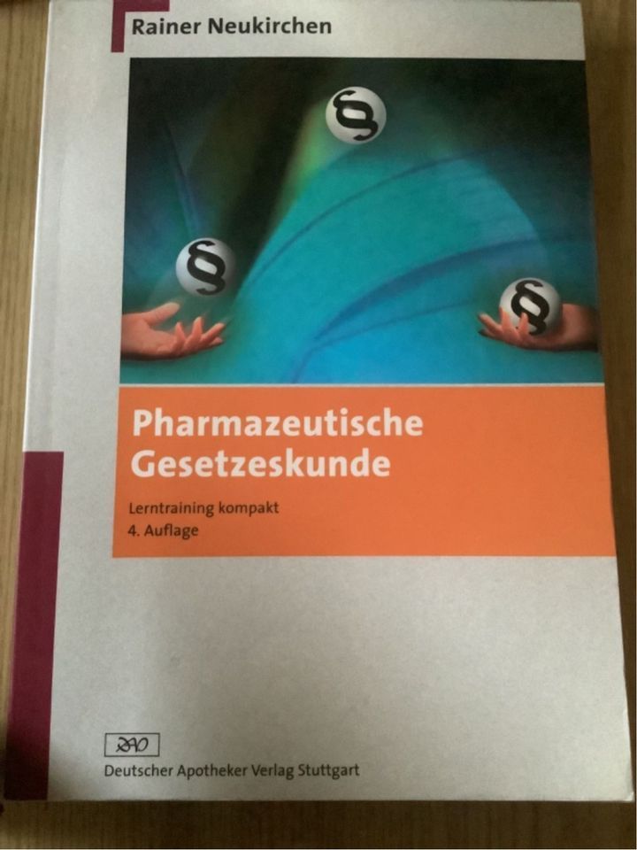 Pharmazeutische Gesetzeskunde (4. Auflage) in Bielefeld