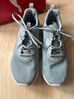 Sneaker Puma Gr 42 Softfoam wie neu mint grau Niedersachsen - Göttingen Vorschau
