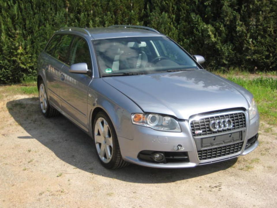 Audi A4 Avant 3,0TDI Quattro in Bad Berka