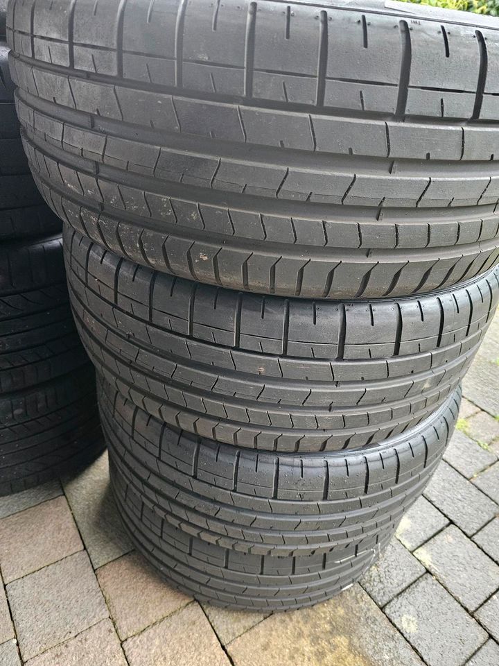 245 40 19 98Y Pirelli Sommer Reifen Demo Neuwertig Dot18!!!!!! in Wermelskirchen