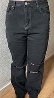 Jeans, schwarz, mit Schlitzen am Knie, Gr. 38 Thüringen - Mühlhausen Vorschau