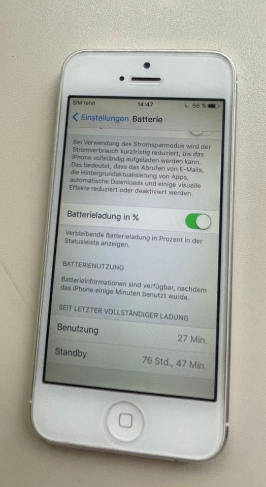 Apple iPhone 5 mit 16GB Display in Ordnung in Solingen