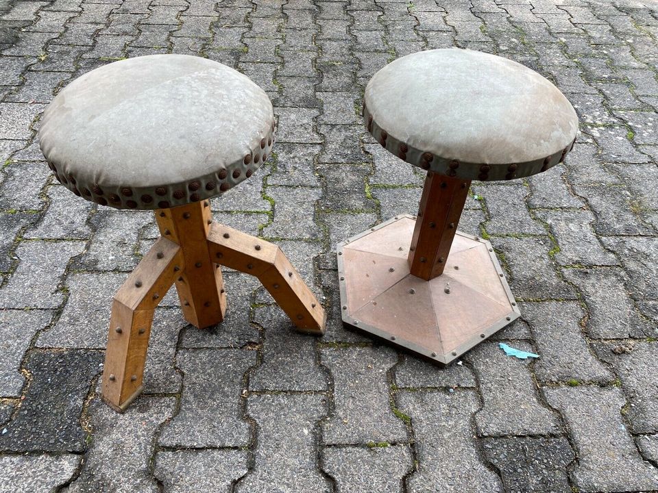 Hocker Stuhl alt massiv höhenverstellbar Klavierhocker Vintage in Sponheim