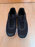 Sportschuhe/Hallenturnschuhe Gr. 42 Puma Baden-Württemberg - Waiblingen Vorschau