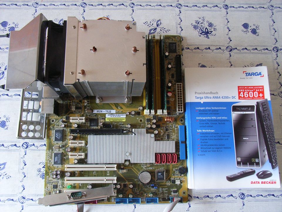 ASUS M2N-TE/S Mainboard mit AMD Athlon 64x2 4600+ mit Kupferkernk in Stuttgart