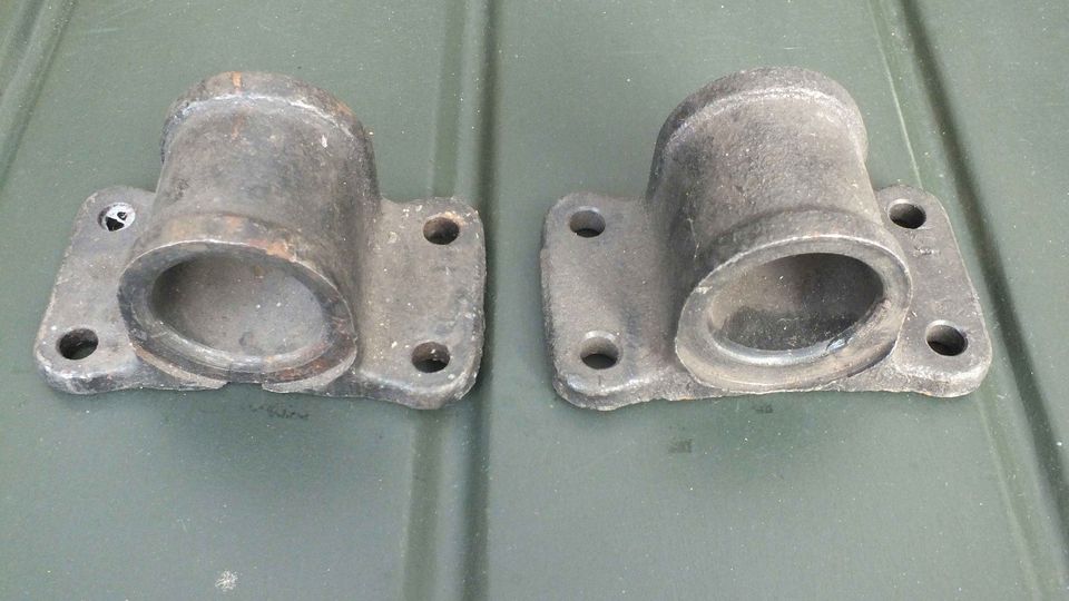 UAZ, 469, Schäkel Halter, vorn, hinten, Paar, neu, Lagerware in Falkenberg/Elster