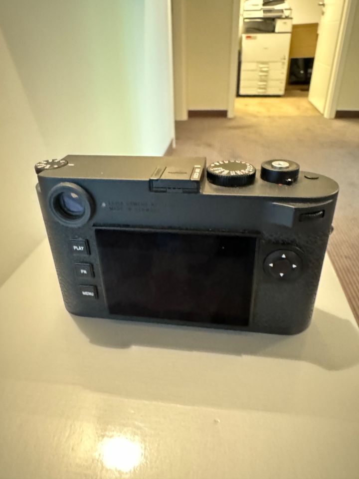 Leica M11 mit Visoflex 2 in Berlin