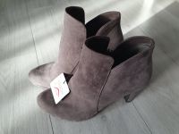 Tamaris High Heel Stiefelette grau Gr. 38 Neu Thüringen - Erfurt Vorschau