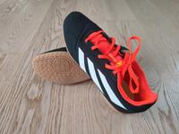 Adidas Fußballschuhe (Indoor) Hessen - Bad Schwalbach Vorschau