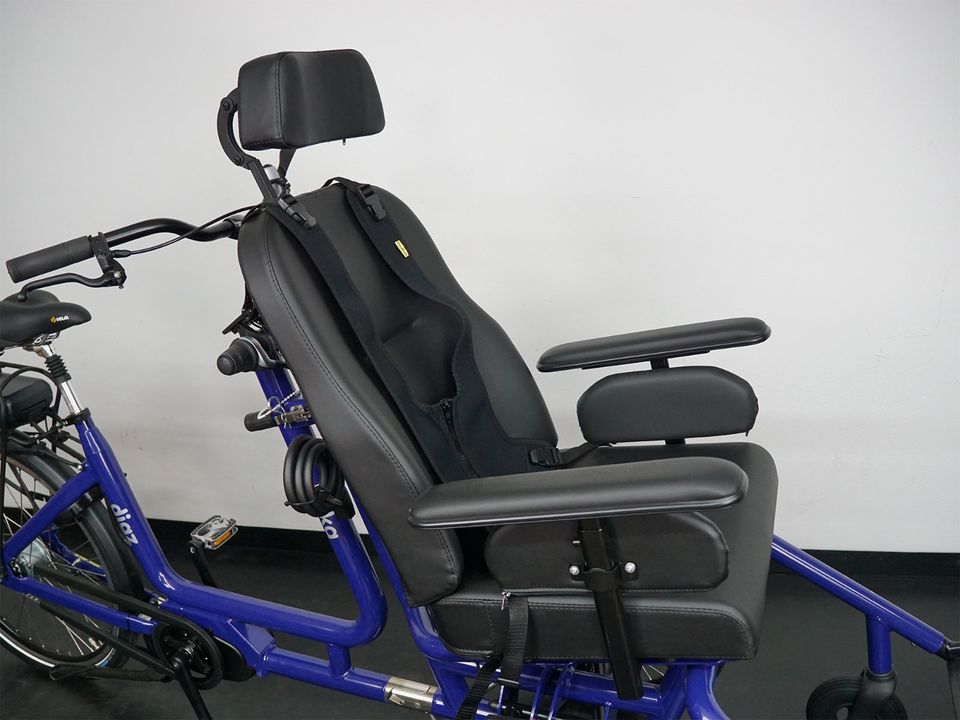 Huka Diaz Rollstuhlfahrrad Therapierad mit E-Motor BZ in Bad Zwischenahn