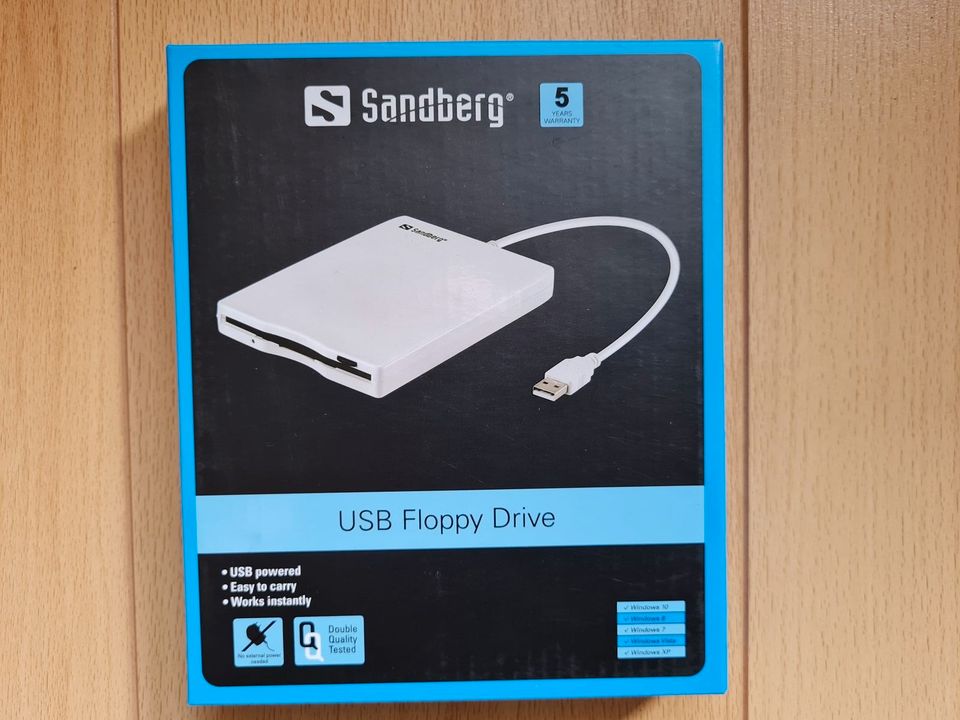 SANDBERG USB Floppy Mini Reader 3.5Zoll USB Weiss - NEU in Meinerzhagen