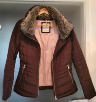 Q/S Jacke designed by s.Oliver, neuwertig, Größe XS, Violett Bayern - Seßlach Vorschau
