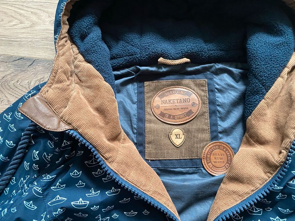 Naketano Übergangsjacke „Schnizzel“ blau  Schiffchen Gr. XL TOP in Haar