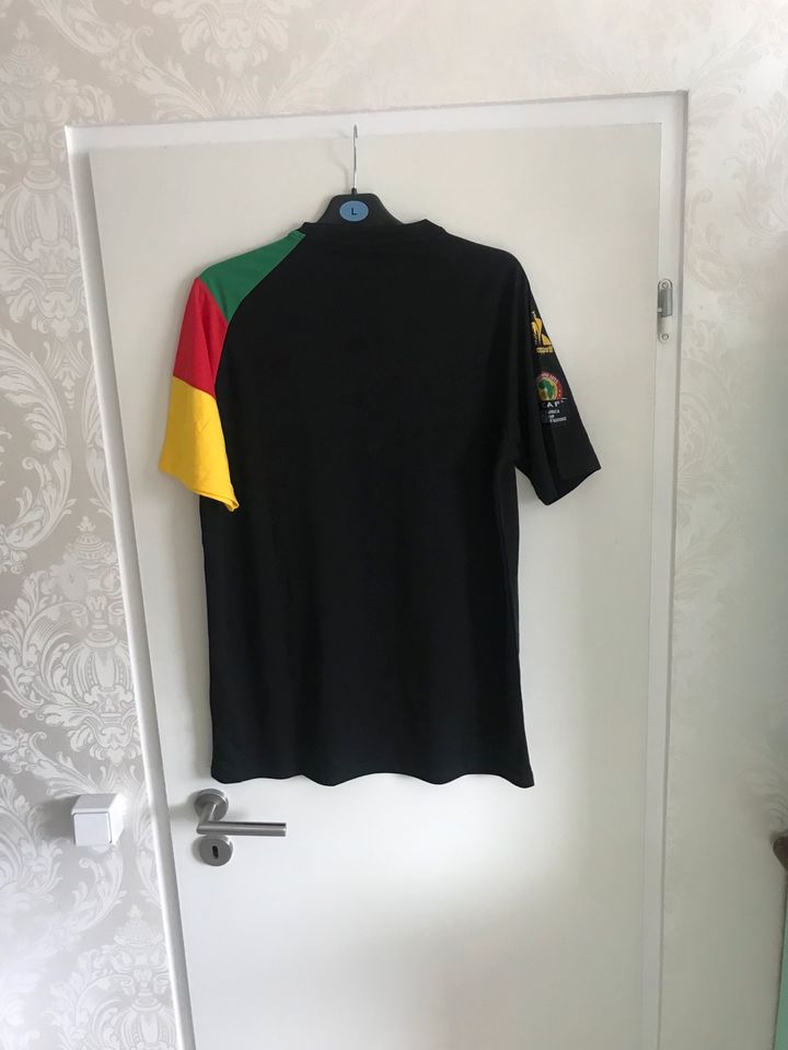 Kamerun Fußball Trikot Neu Gr XL in Bremen