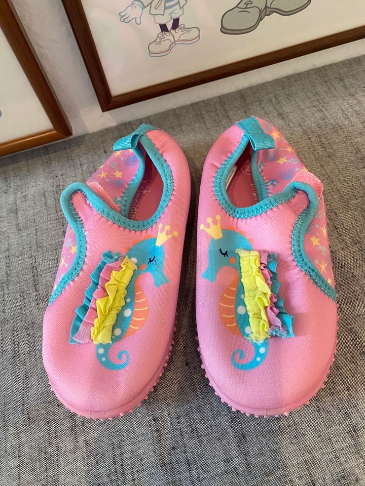 Crocs pink rosa Gr.25/26 Badeschuhe Gr.26 rosa Klettverschluss in Aachen