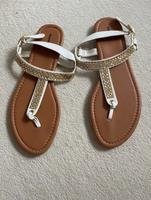 Sandalen Sandaletten Zehentrenner weiß Glitzersteine Gr. 42 wNeu Brandenburg - Vetschau Vorschau
