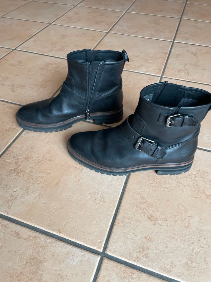 Timberland Boots Stiefel Gr 41 schwarz in Sprendlingen