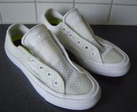2 Paare CONVERSE Gr. 34,5-35 + 35,5-36 Chuck Tailor Sommer Chucks Berlin - Schöneberg Vorschau
