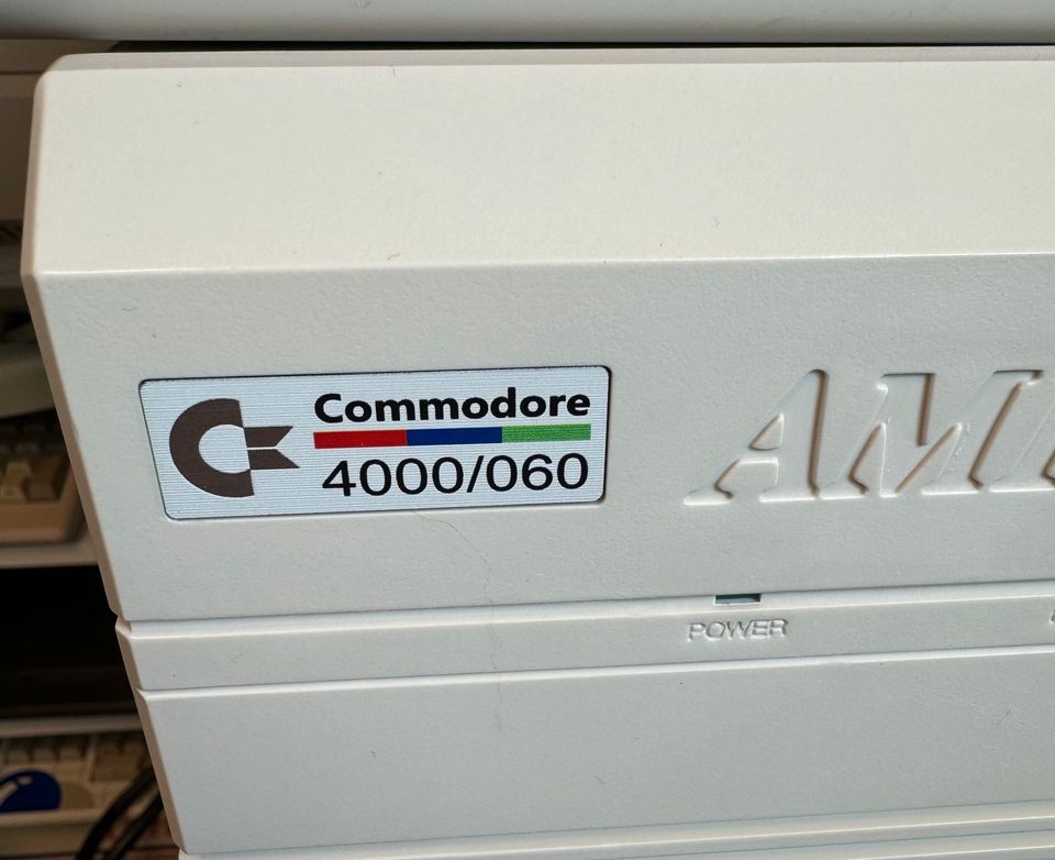 Amiga 4000 68060 + Tastatur + Maus in Vollstedt