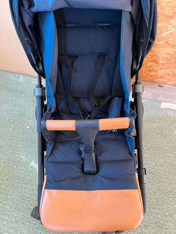 Emmaljunga Nxt30 Buggy / Kinderwagen / dunkelblau in Langenhagen