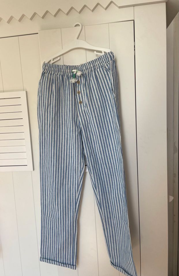 Boden Sommerhose blau gestreift, neu ! in Strande