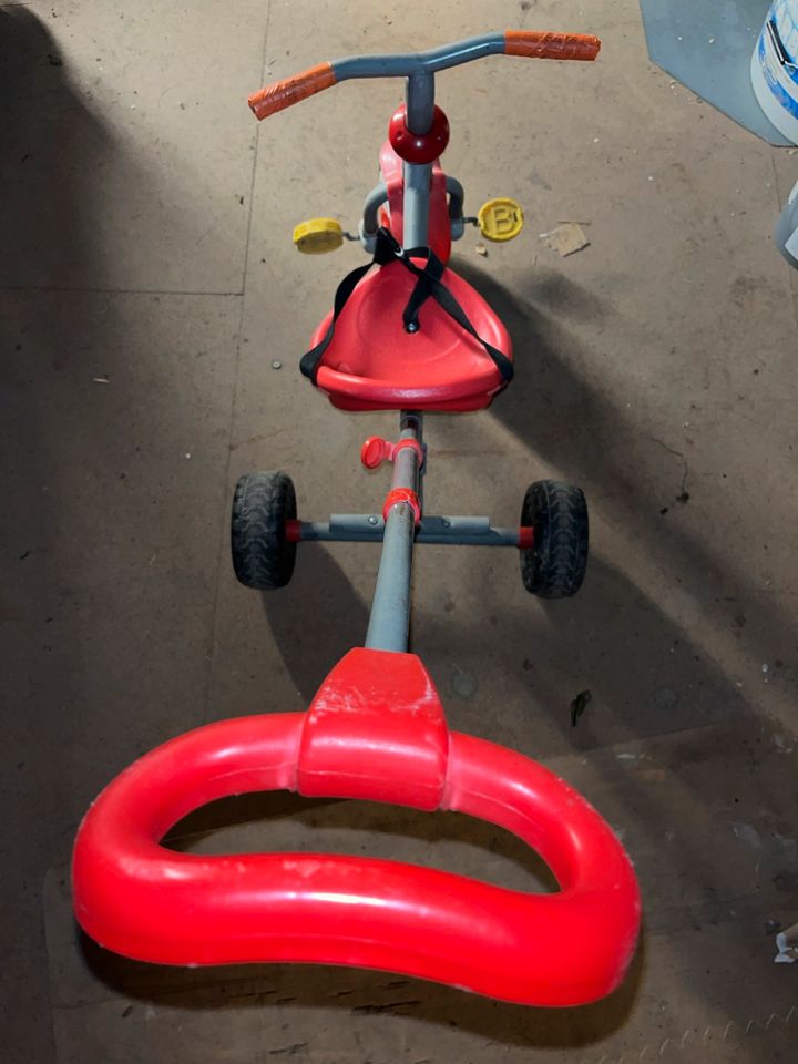 Dreirad Kinderrad mit Schiebestange in Oberderdingen