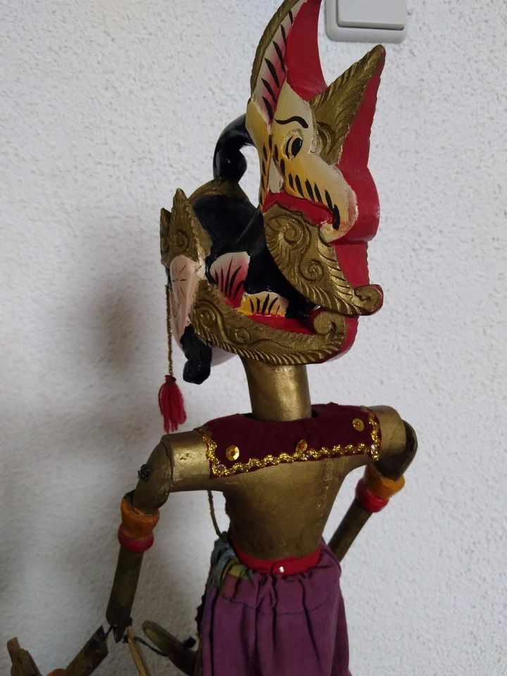 zwei neueren Wayang Golek Puppen aus Indonesien, Puppenspiel in Bad Hersfeld