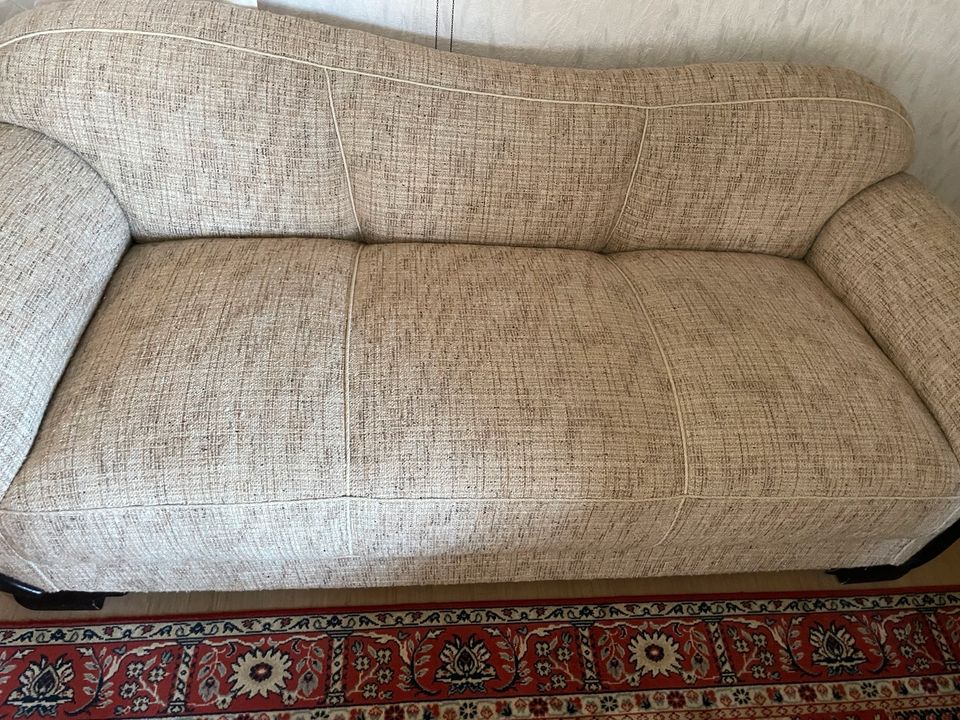 Antikes Sofa + 2 Sessel neu renoviert/ aufgearbeitet in Hannover