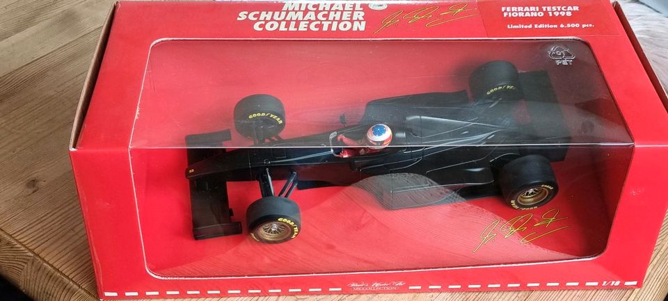 Ferrari Testcar Fiorano schwarz Minichamps 1:18,Konvolut in Neuenstein