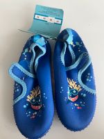 Badeschuhe Neu 28 blau Hai Aquaschuhe Kr. München - Feldkirchen Vorschau