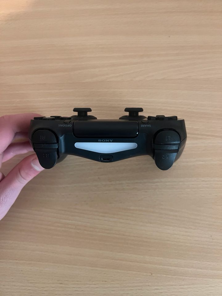 Sony PlayStation 4 PS4 2 Controller in Gütersloh