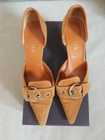 Prada Pumps Kitten heels braun beige 37,5 Wildleder Schnalle Sachsen - Pesterwitz Vorschau