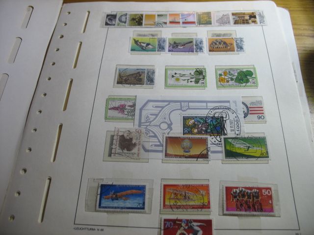 Briefmarkensammlung Berlin gestempelt 1948 bis 1990 zum stöbern in Konstanz