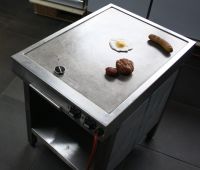 Ubert Griddle-Bräter SHOWCOOKING ULTRAFLACH 11 cm + Untergestell Nordrhein-Westfalen - Borken Vorschau