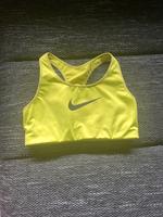 Nike Sporttop / SportBh Gr S Saarland - Merzig Vorschau
