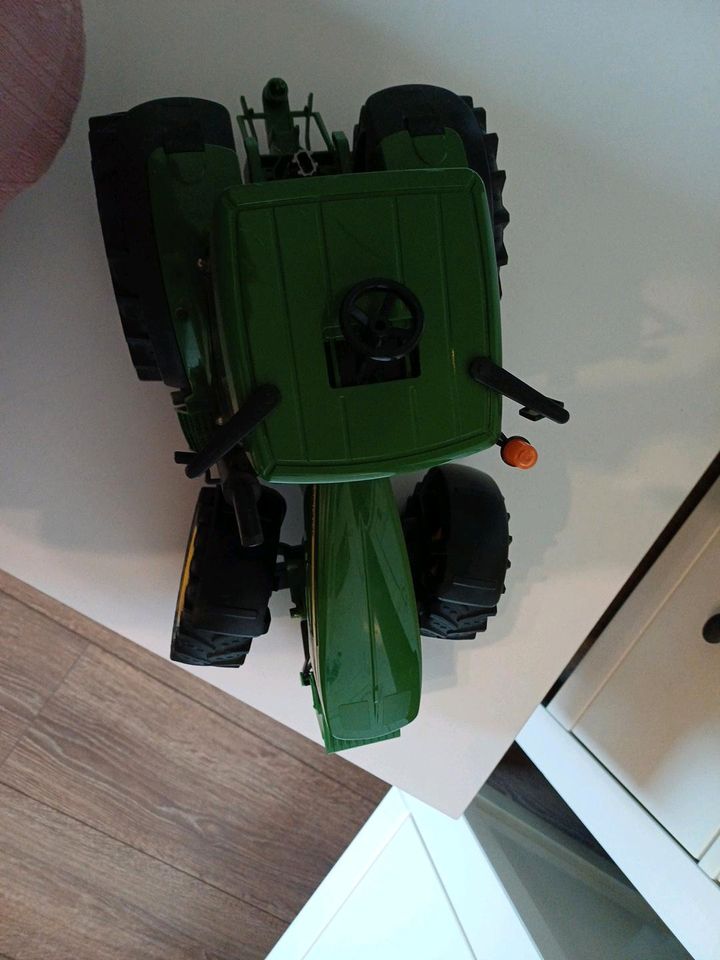 John Deere Traktor in Bremen