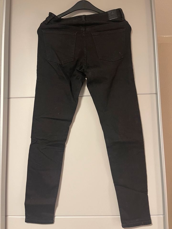 Zwei schwarz Highwaist Jeans 40 in Steinfurt